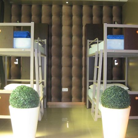 Albergue Santo Santiago ซานติอาโก เด กอมโปสเตลา ภายนอก รูปภาพ